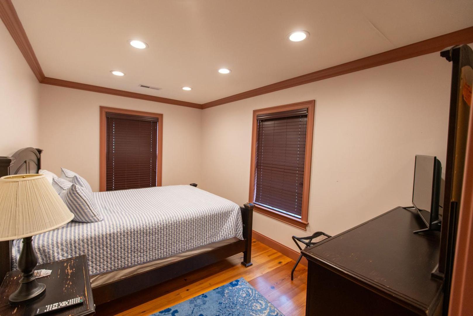 וויט סולפור ספרינגס Howard'S Creek Inn מראה חיצוני תמונה
